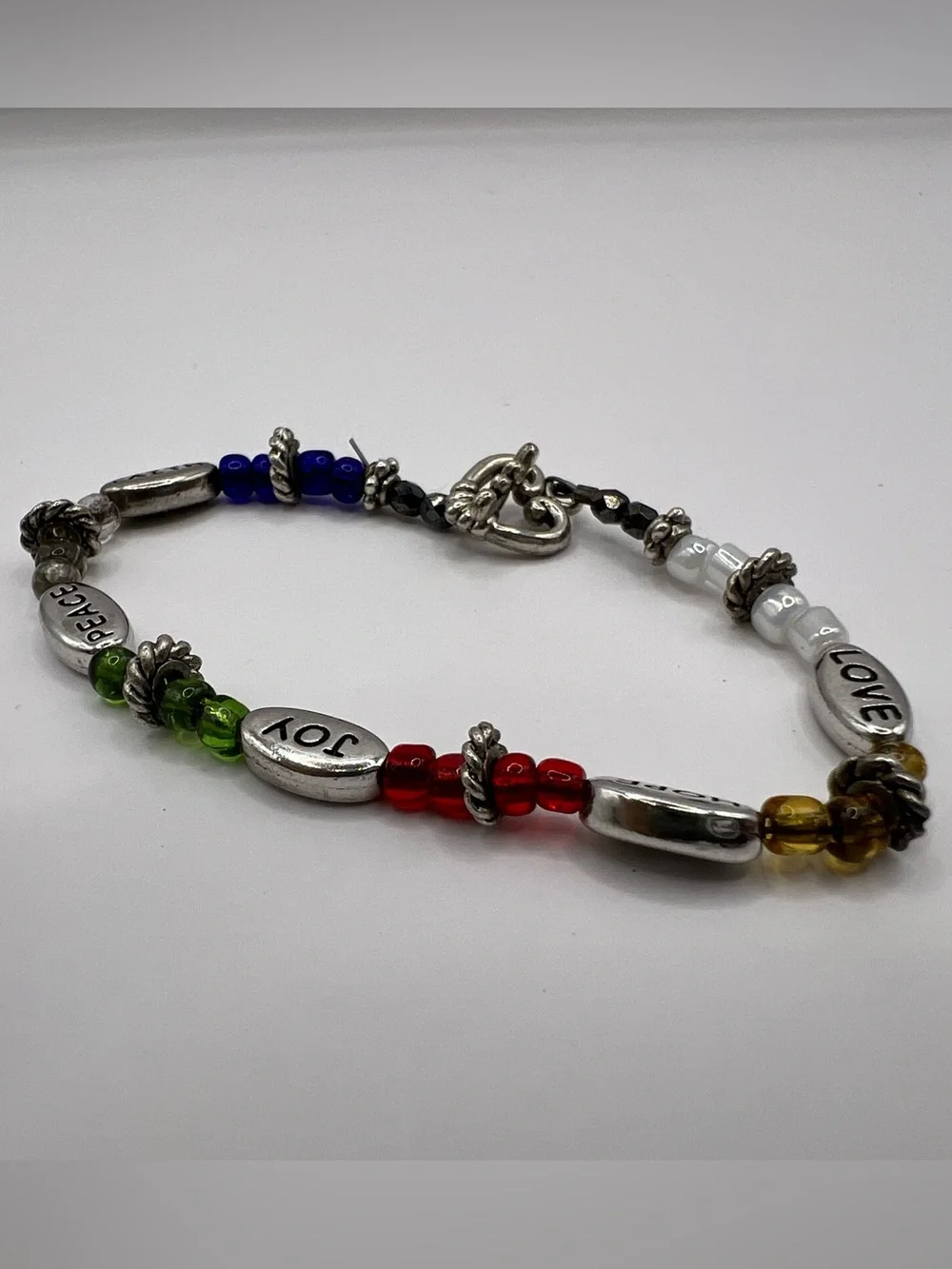 Vintage Faith Hope Love Peace Joy Word Charm Bracelet Silvertone Rainbow